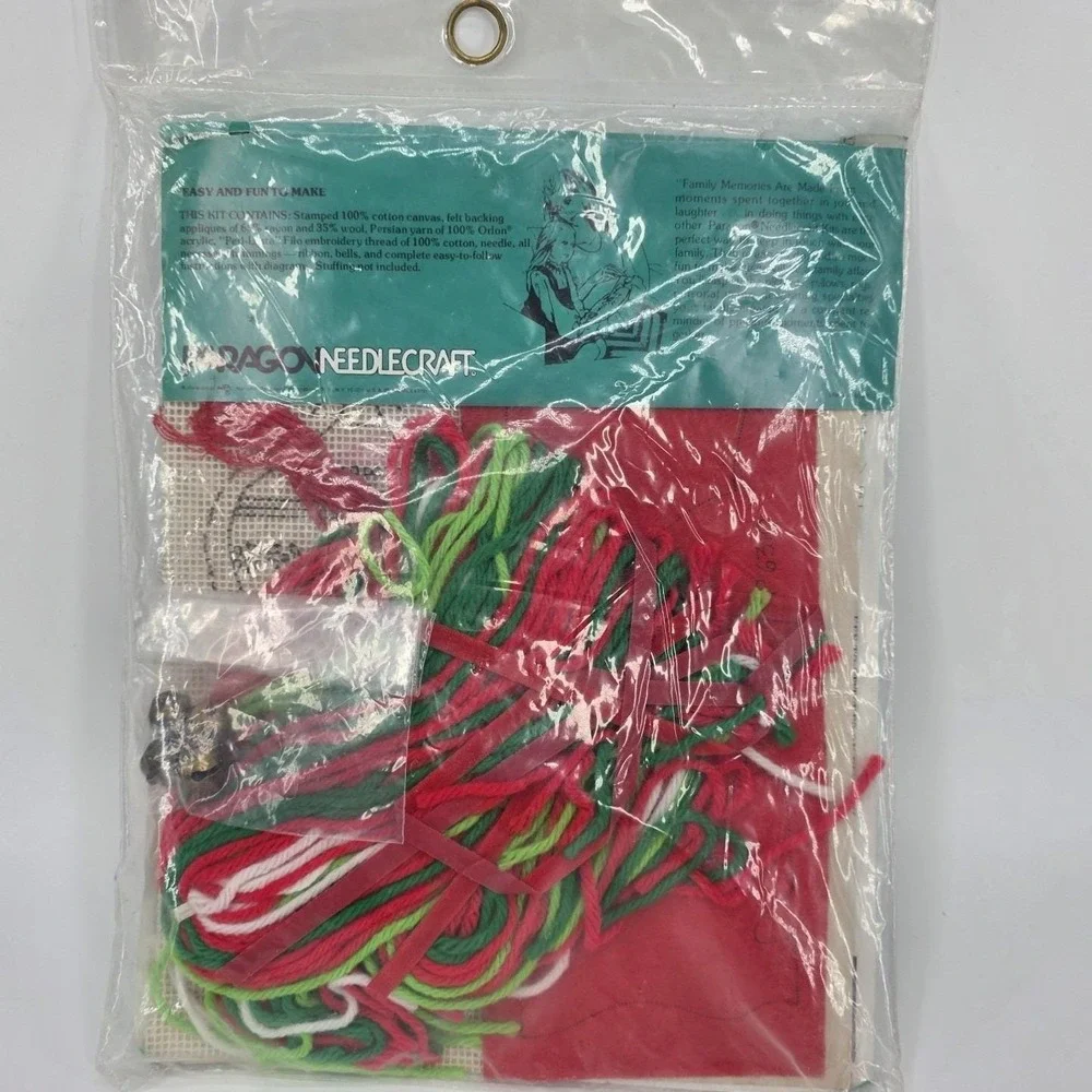 Paragon Needlecraft Christmas Cheer Ornament Kit 6310 Vintage 1978 Set of 4 Red